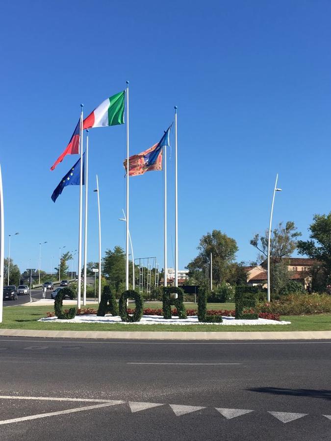 Hotel Fornaro Caorle Exteriör bild